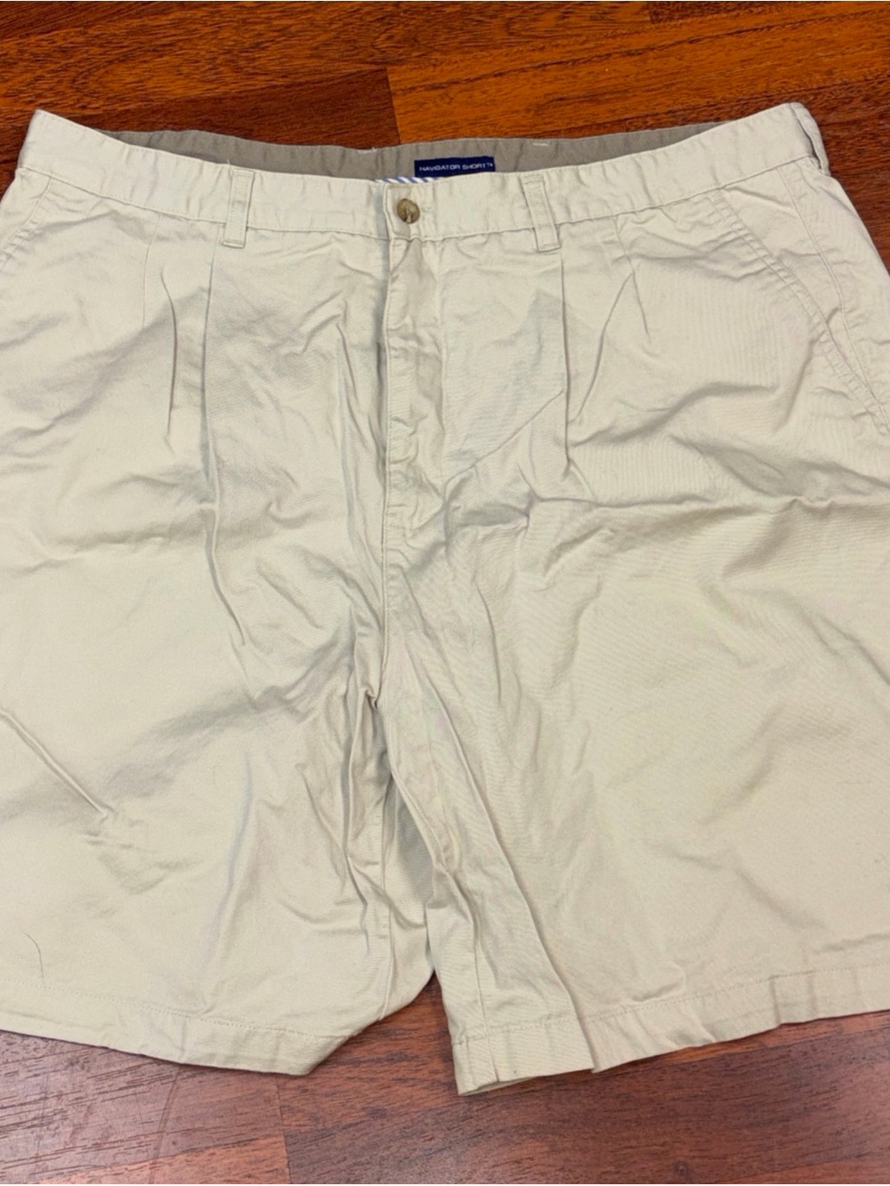 VINTAGE CATALINA NAVIGATOR Short Bermuda Mens 40 Beige Pleated Front